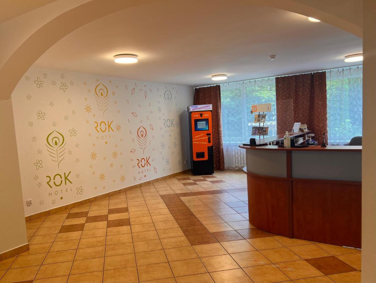 Hotel Rok Krasków Exterior foto